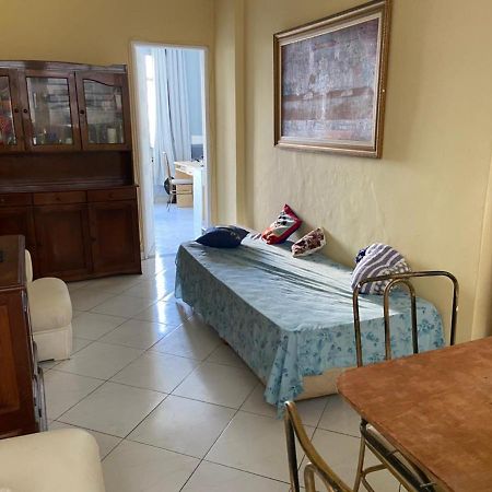 Apartamento Em Copacabana A Um Quarteirao Da Praia! Apartment Rio de Janeiro Exterior photo